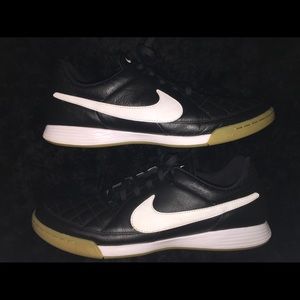 Nike TEMPO Men’s US 11